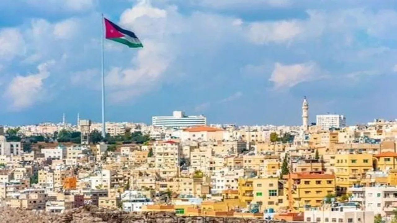 حالة الطقس في الأردن الخميس: تباين درجات الحرارة وفرص هطول الأمطار